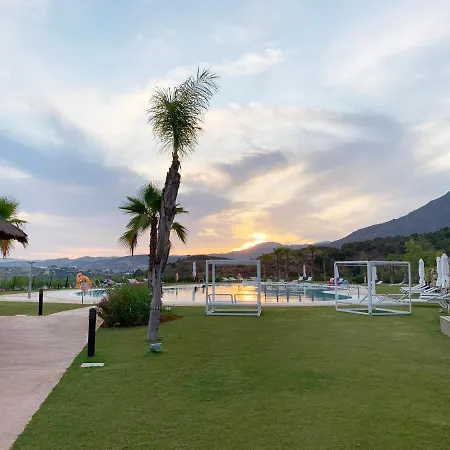 Mirador De Hills *